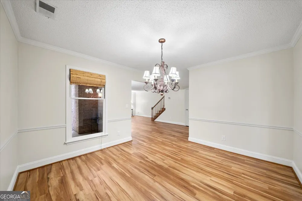 110 Great Oaks LN Roswell, GA 30075
