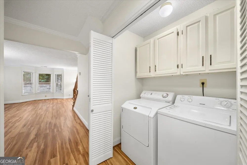 110 Great Oaks LN Roswell, GA 30075