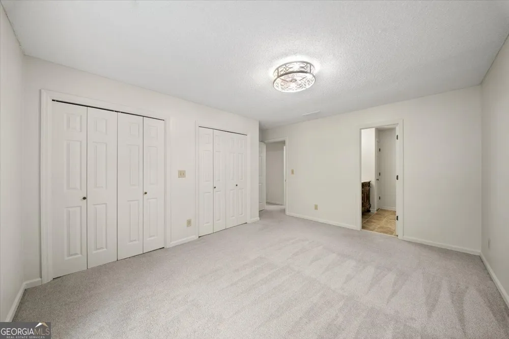 110 Great Oaks LN Roswell, GA 30075