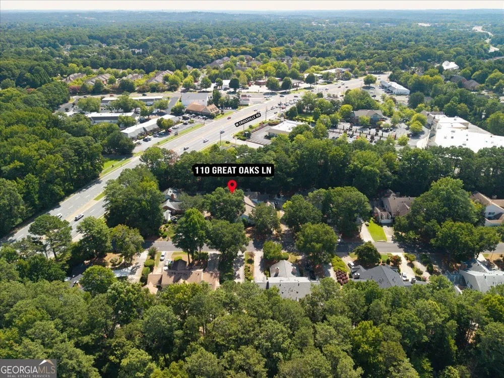110 Great Oaks LN Roswell, GA 30075