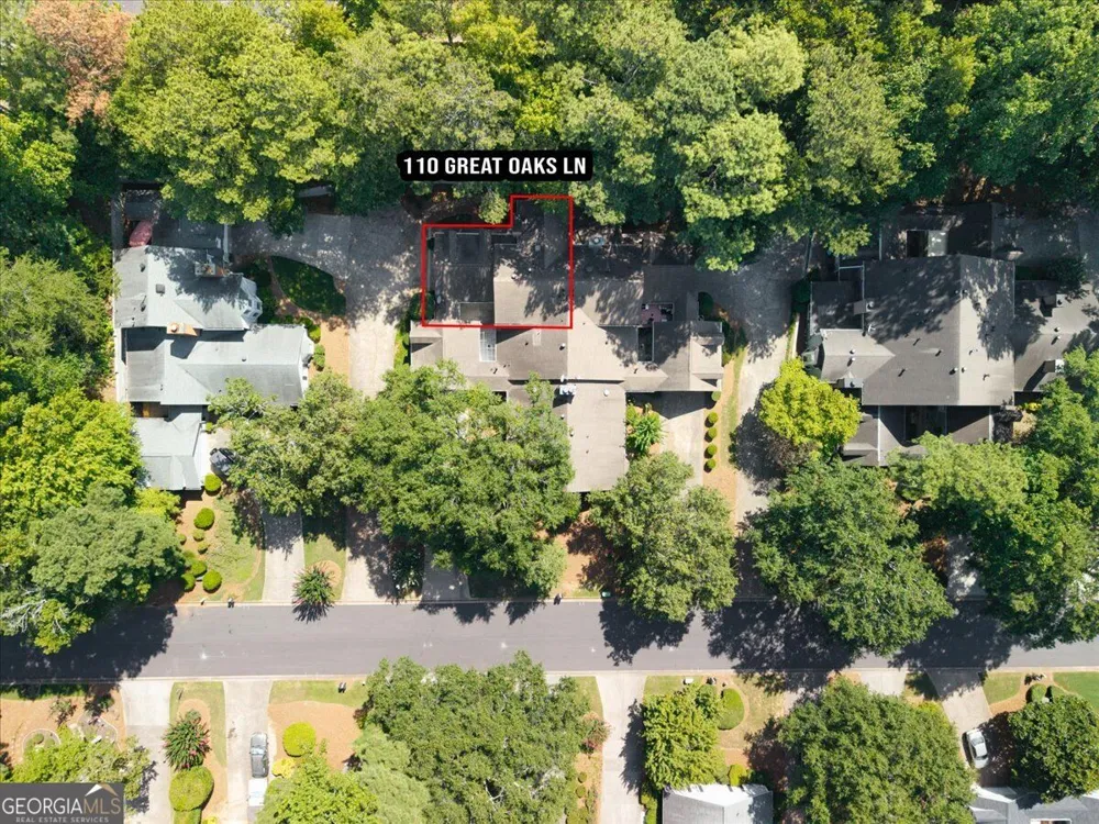 110 Great Oaks LN Roswell, GA 30075
