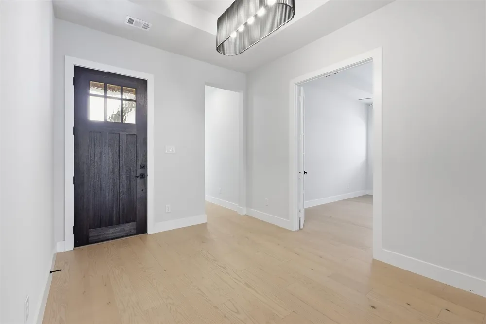 2816 Garrett Drive Highland Village, TX 75077