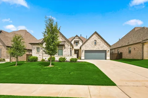 2816 Garrett Drive