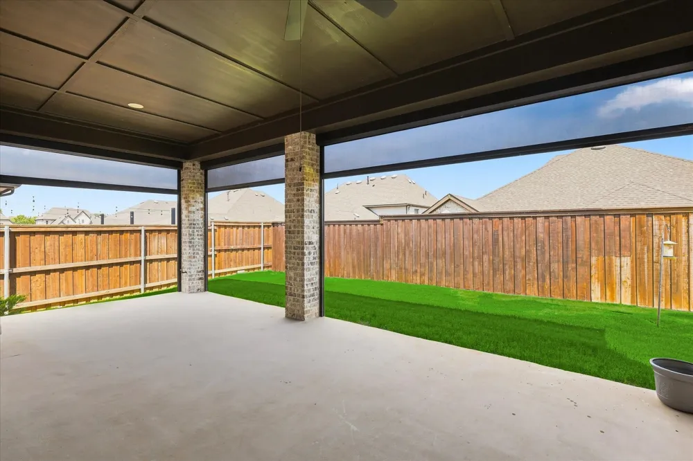 2816 Garrett Drive Highland Village, TX 75077