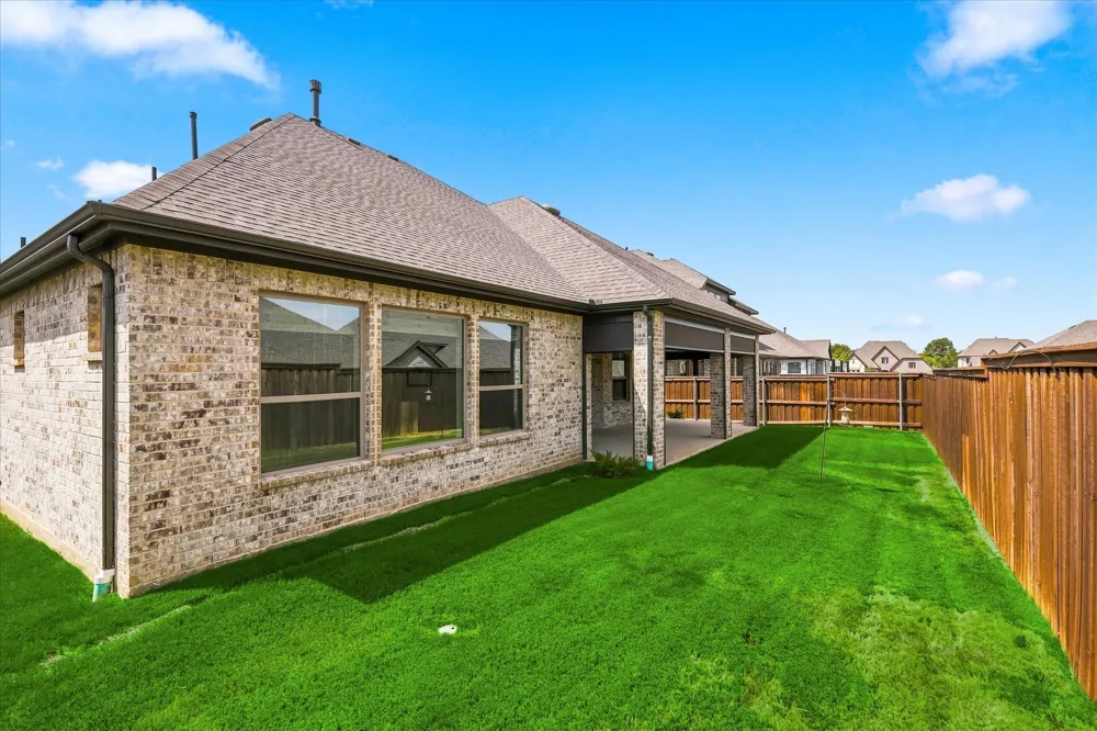 2816 Garrett Drive Highland Village, TX 75077