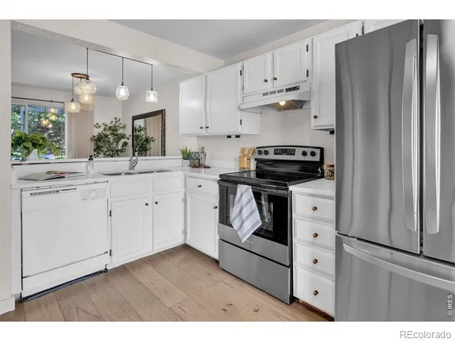 2202 Sunridge Circle Broomfield, CO 80020