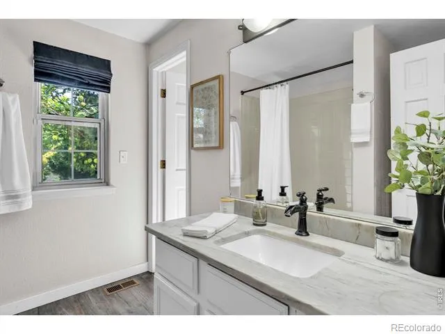 2202 Sunridge Circle Broomfield, CO 80020