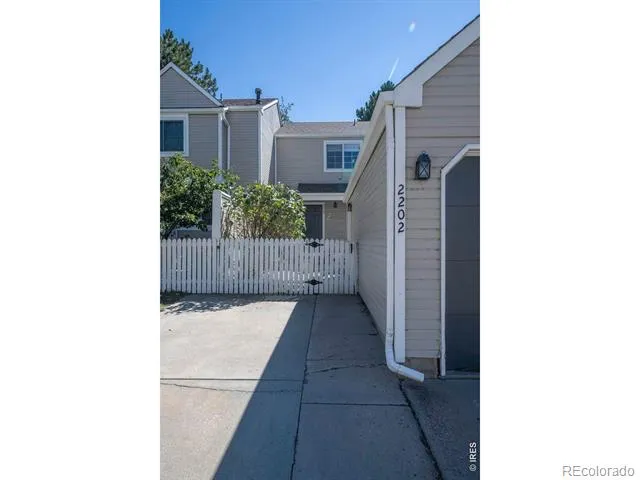 2202 Sunridge Circle Broomfield, CO 80020