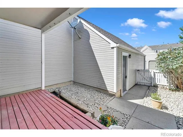 2202 Sunridge Circle Broomfield, CO 80020