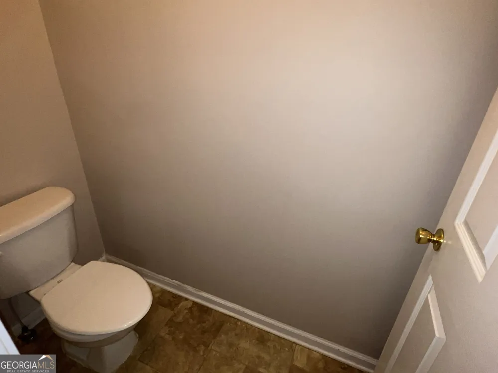 3880 Button Gate CT Lithonia, GA 30038