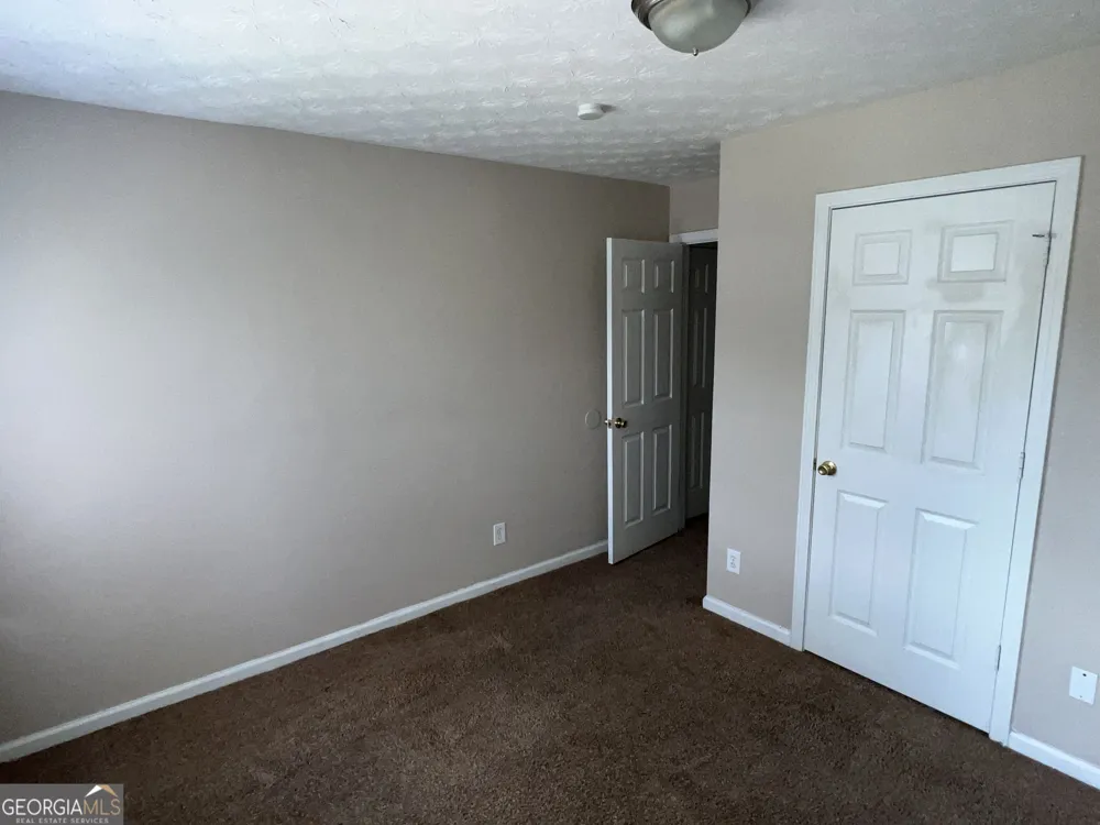 3880 Button Gate CT Lithonia, GA 30038