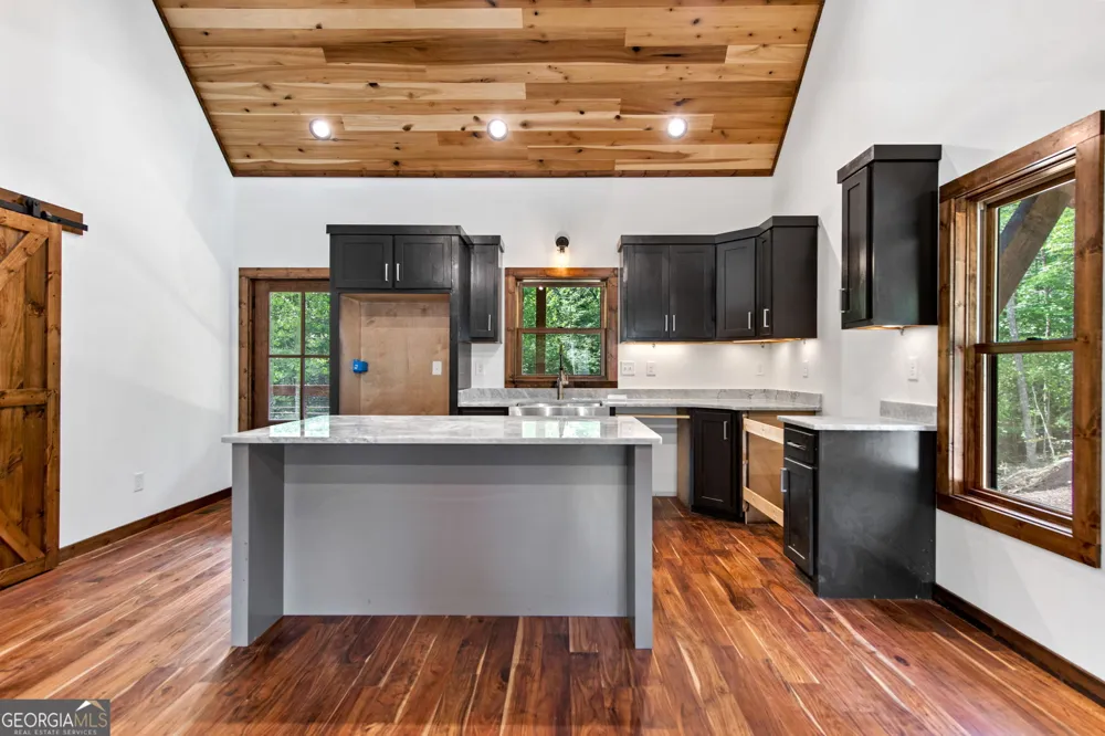 45 Wildflower DR Mineral Bluff, GA 30559