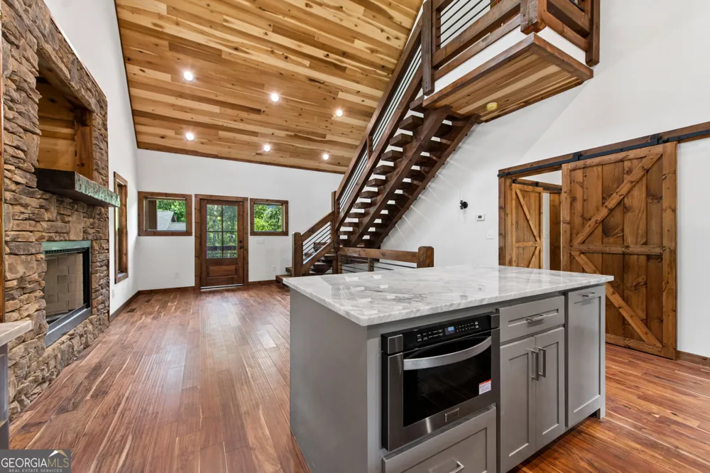 45 Wildflower DR Mineral Bluff, GA 30559