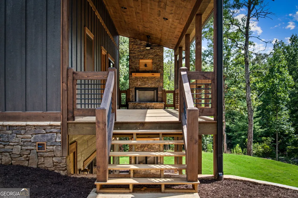 45 Wildflower DR Mineral Bluff, GA 30559