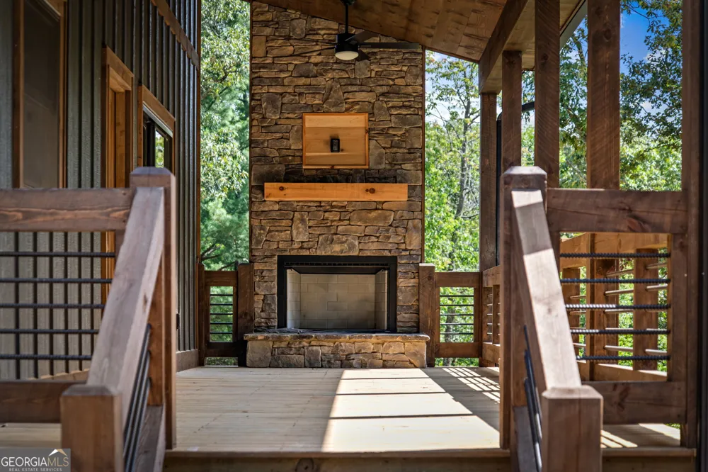 45 Wildflower DR Mineral Bluff, GA 30559