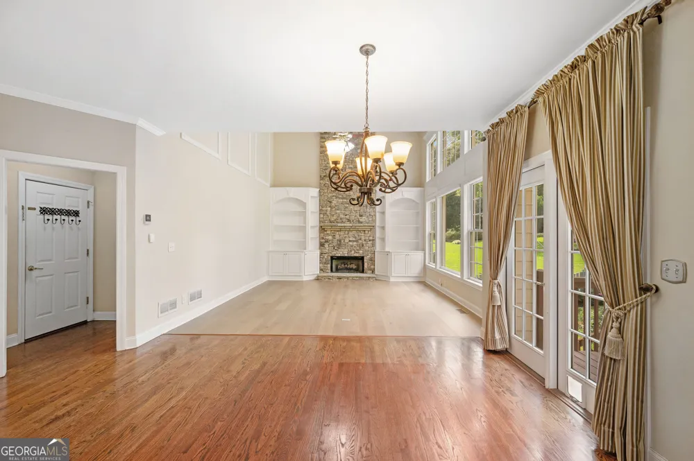 562 Vinings Springs DR SE Mableton, GA 30126