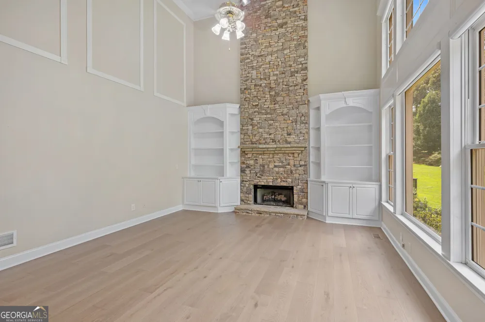 562 Vinings Springs DR SE Mableton, GA 30126