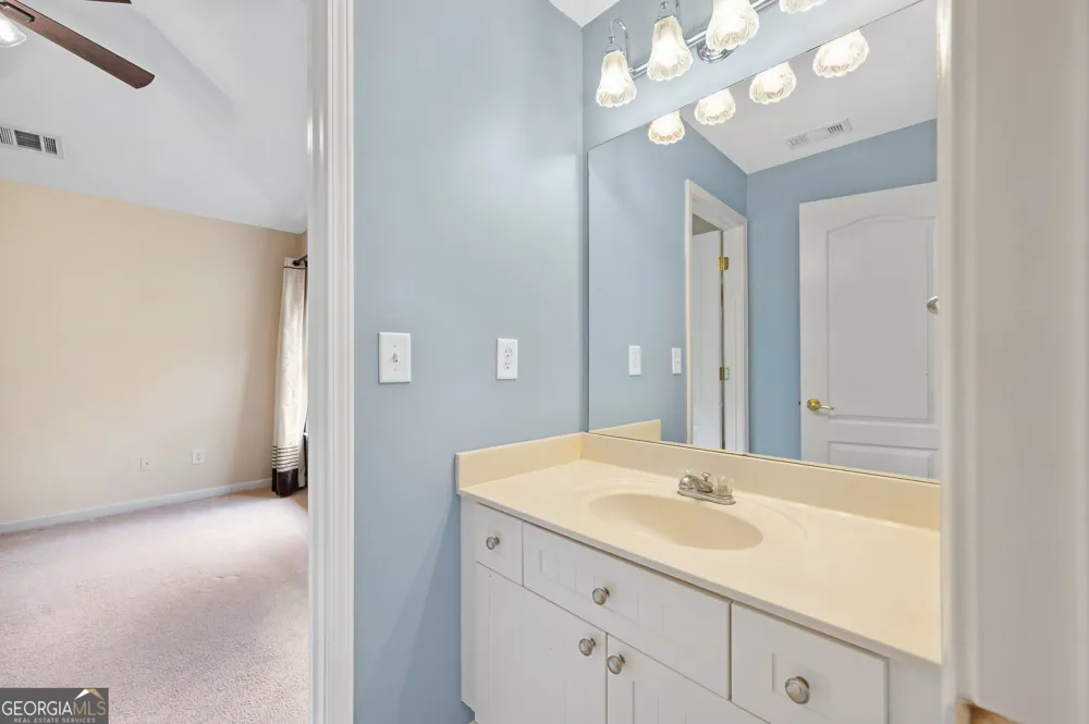 562 Vinings Springs DR SE Mableton, GA 30126