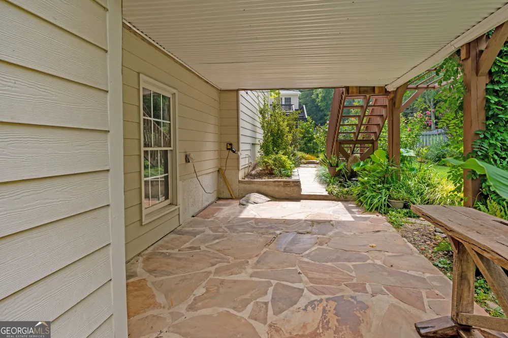 562 Vinings Springs DR SE Mableton, GA 30126