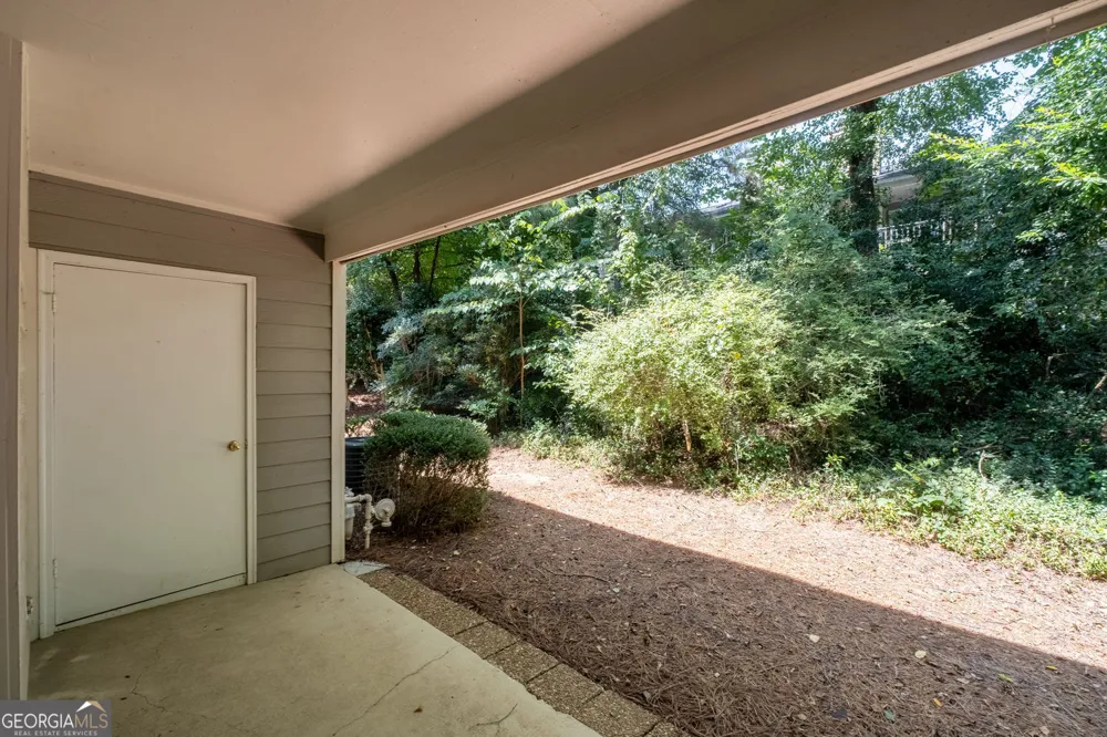 27 Little Silver CT SE Smyrna, GA 30080