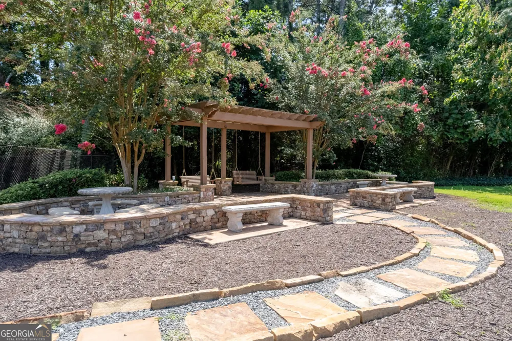 27 Little Silver CT SE Smyrna, GA 30080