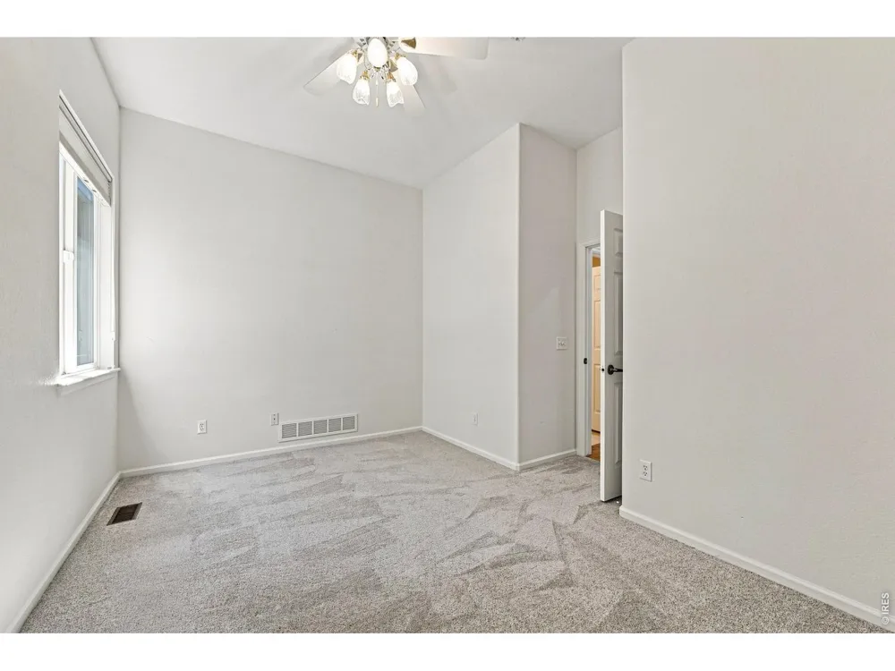 1715 Whitehall Drive Longmont, CO 80504