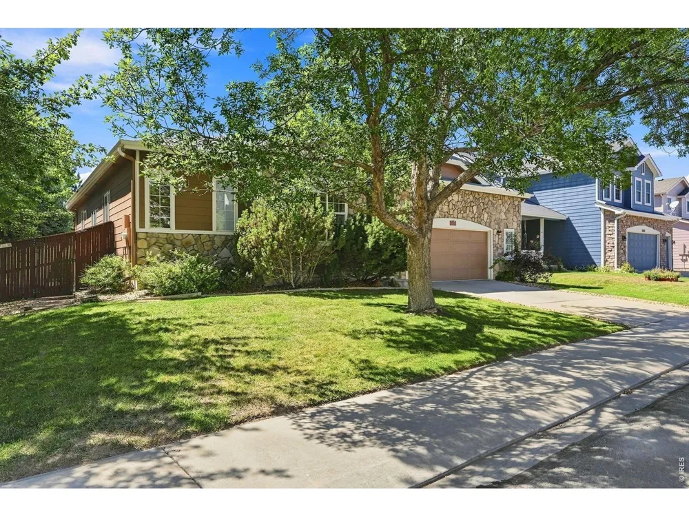 1715 Whitehall Drive Longmont, CO 80504