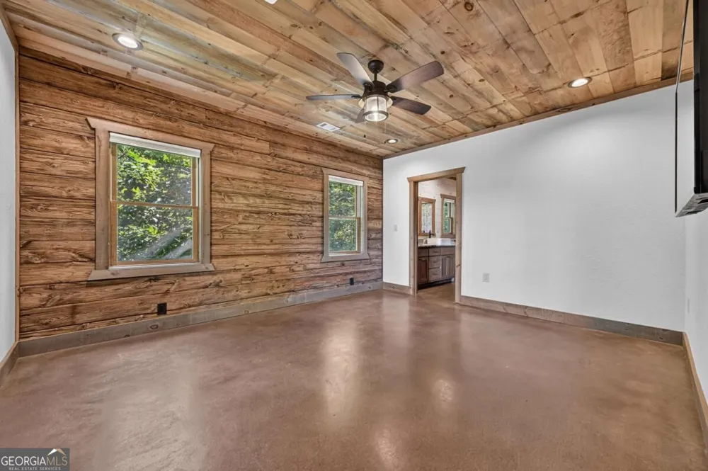 320 Amber RDG Blue Ridge, GA 30513