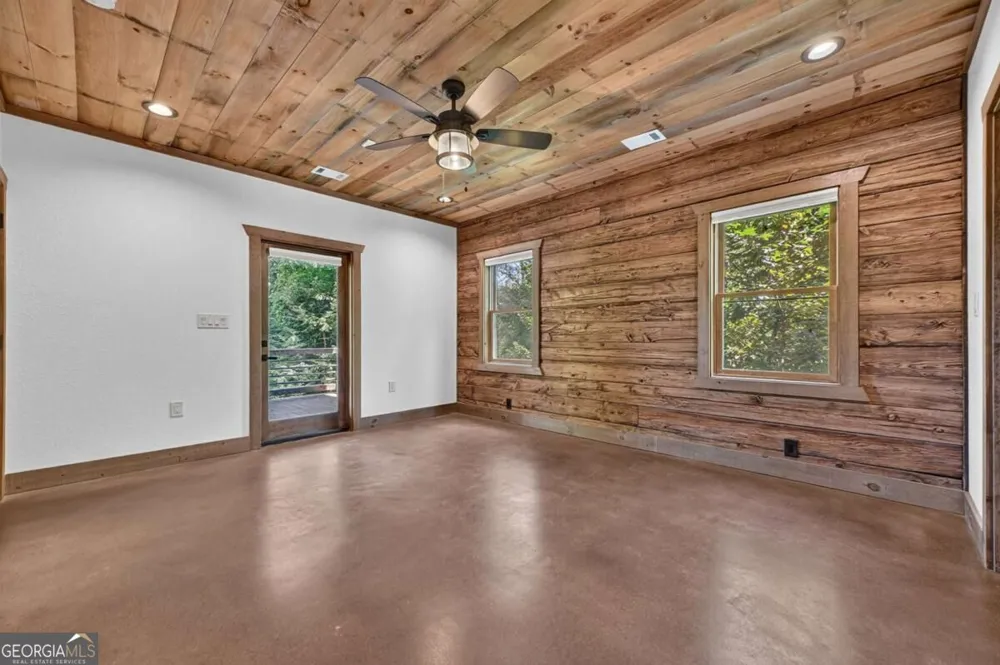 320 Amber RDG Blue Ridge, GA 30513