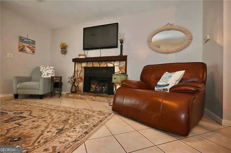 16 Mountain View CT Waleska, GA 30183