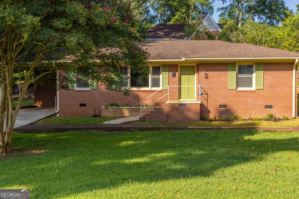 202 Forrest AVE Thomaston, GA 30286