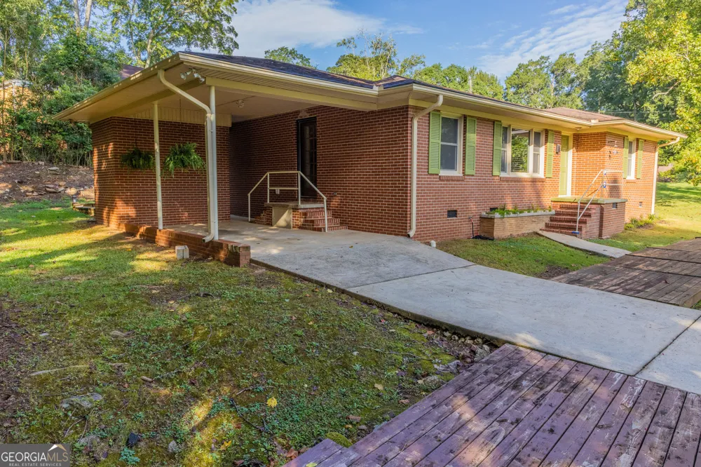 202 Forrest AVE Thomaston, GA 30286