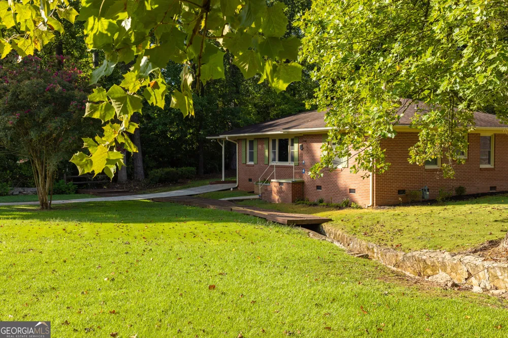 202 Forrest AVE Thomaston, GA 30286