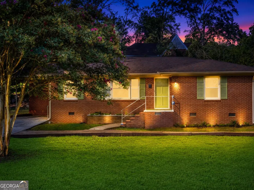 202 Forrest AVE Thomaston, GA 30286