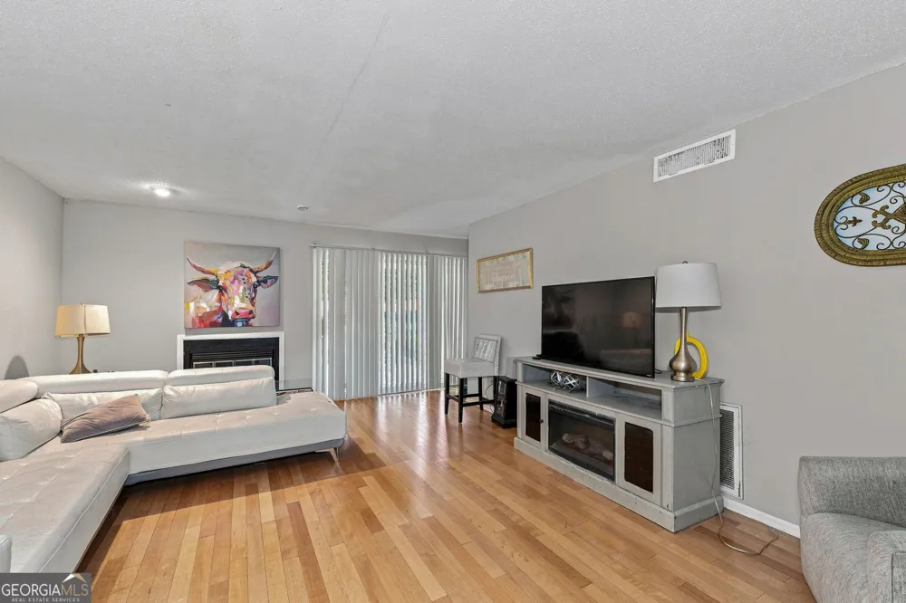 17 Little Silver CT SE Smyrna, GA 30080