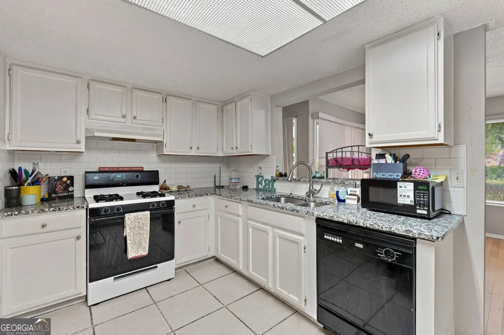 17 Little Silver CT SE Smyrna, GA 30080