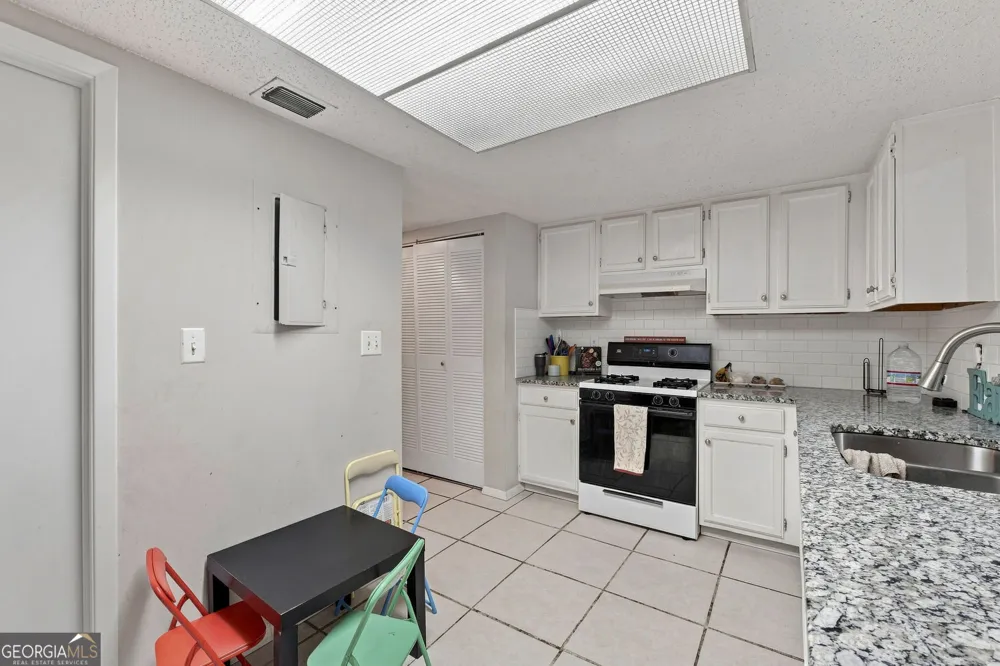 17 Little Silver CT SE Smyrna, GA 30080