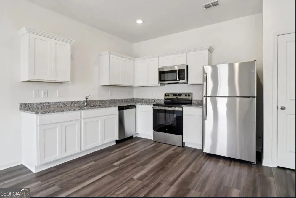 1002 Castanea DR Douglasville, GA 30135