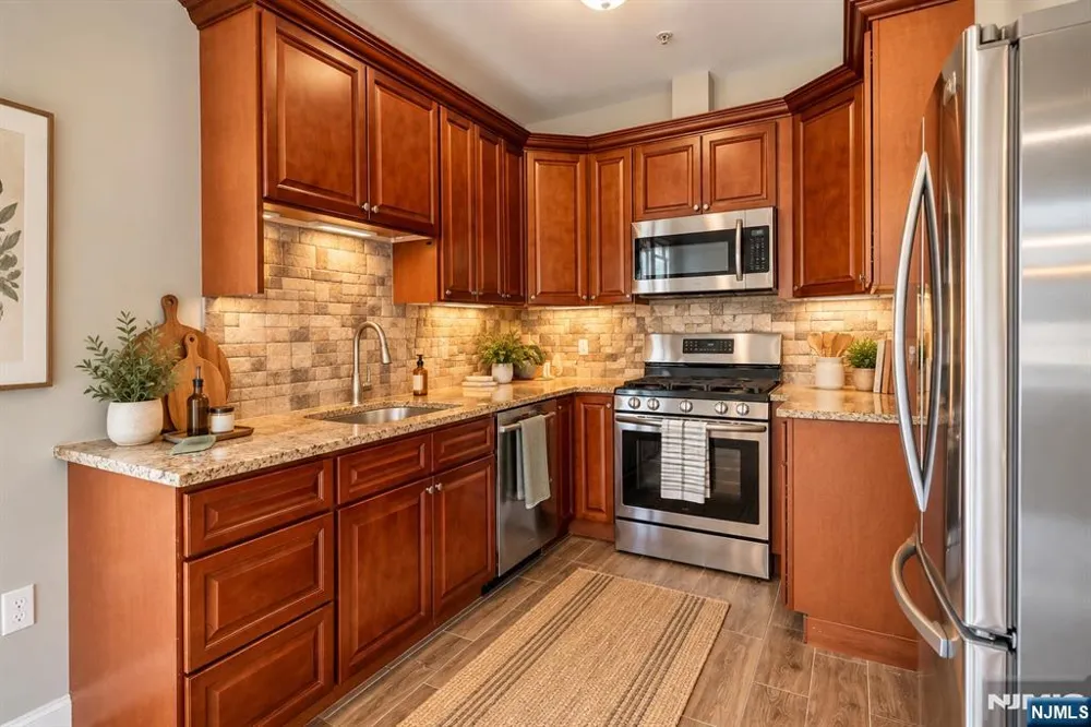 47 Campbell Avenue 1L Hackensack, NJ 07601