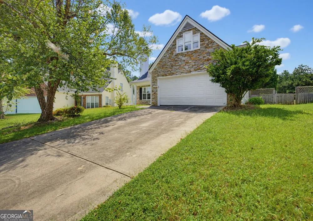 2545 Lake Royale DR Riverdale, GA 30296