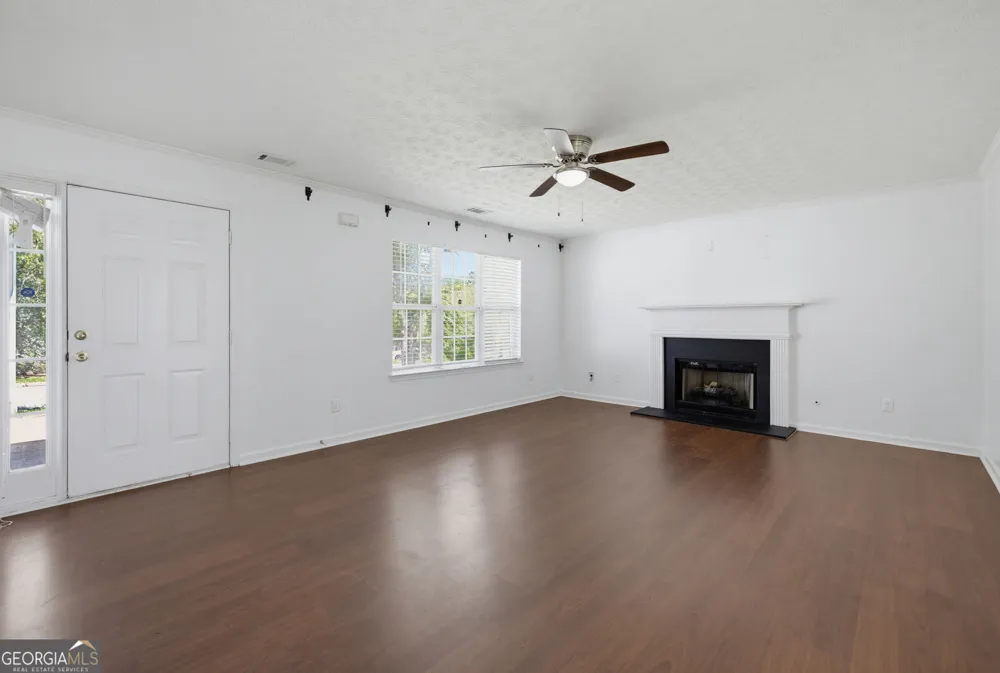 2545 Lake Royale DR Riverdale, GA 30296