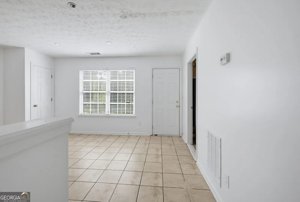 2545 Lake Royale DR Riverdale, GA 30296