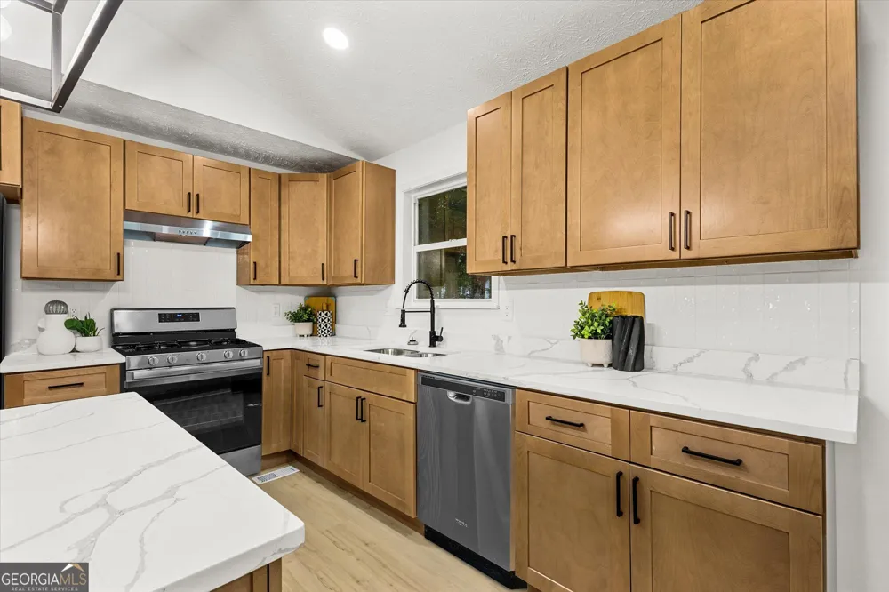 3519 Homeward TRL Ellenwood, GA 30294