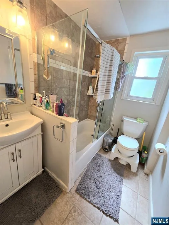 2209D Center Avenue D Fort Lee, NJ 07024