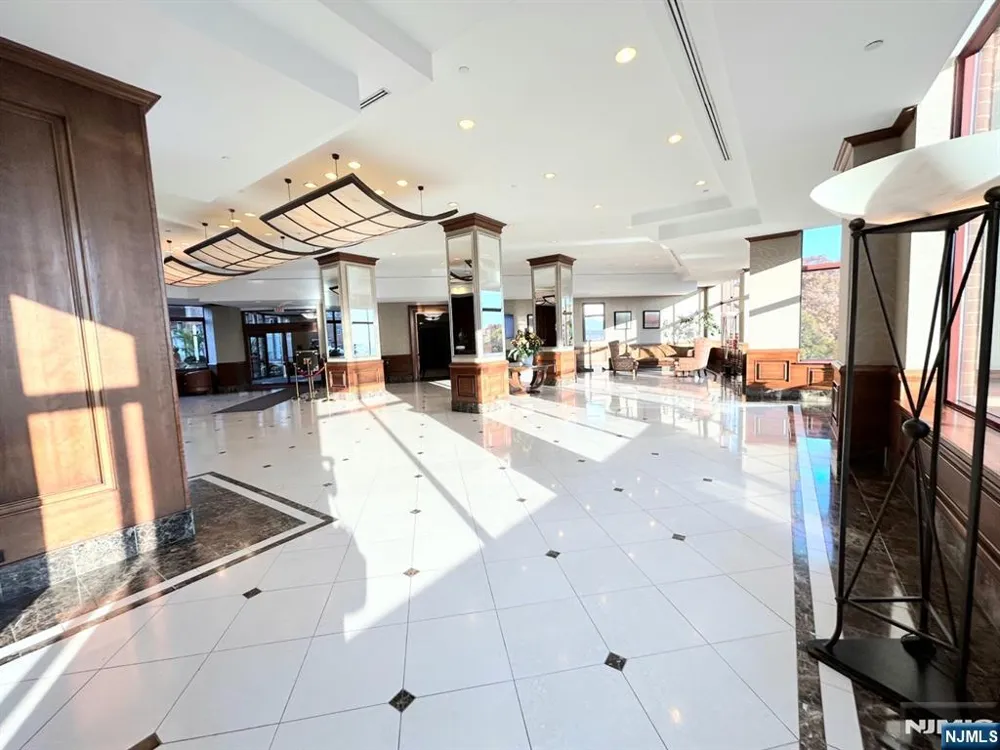 100 OLD PALISADE Road 3314 Fort Lee, NJ 07024