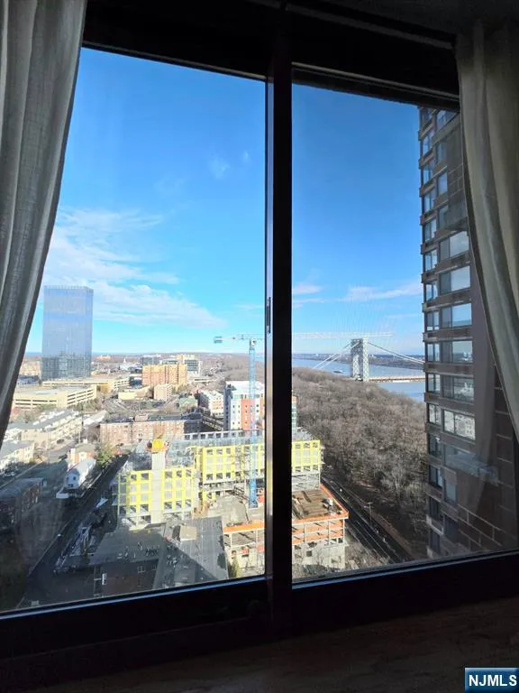 100 OLD PALISADE Road 3314 Fort Lee, NJ 07024