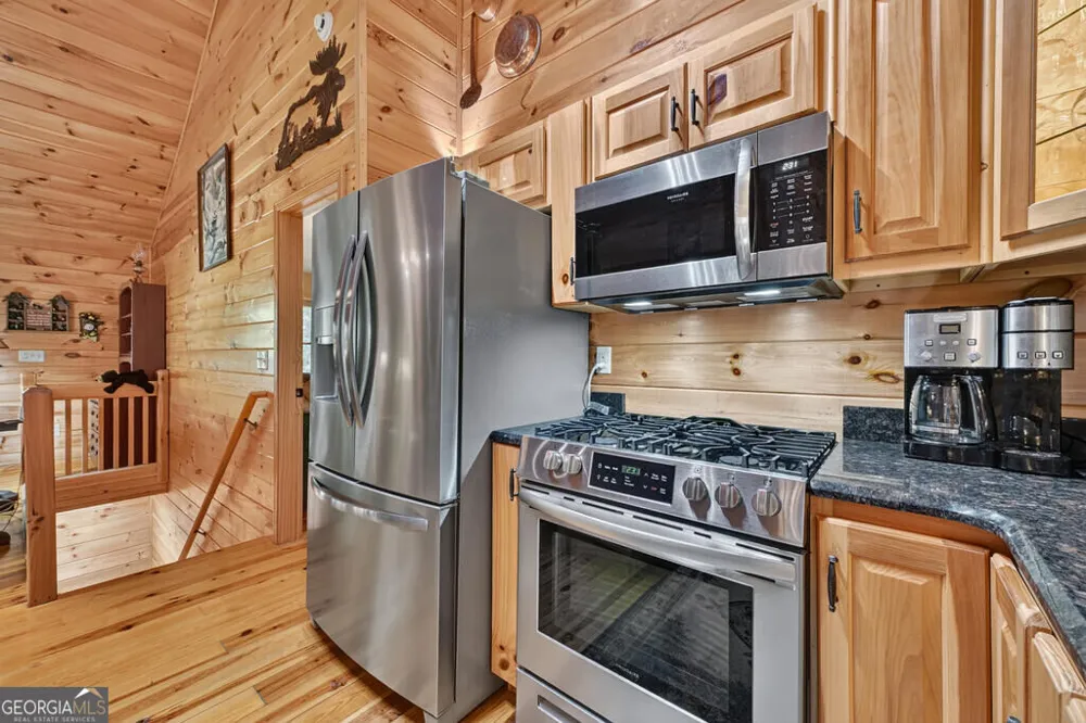 162 Primrose CT Ellijay, GA 30540
