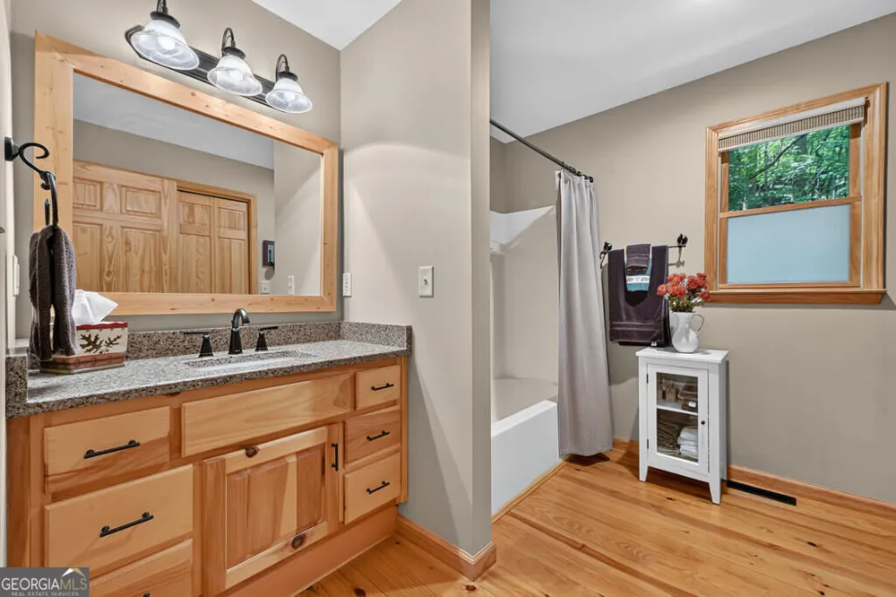 162 Primrose CT Ellijay, GA 30540