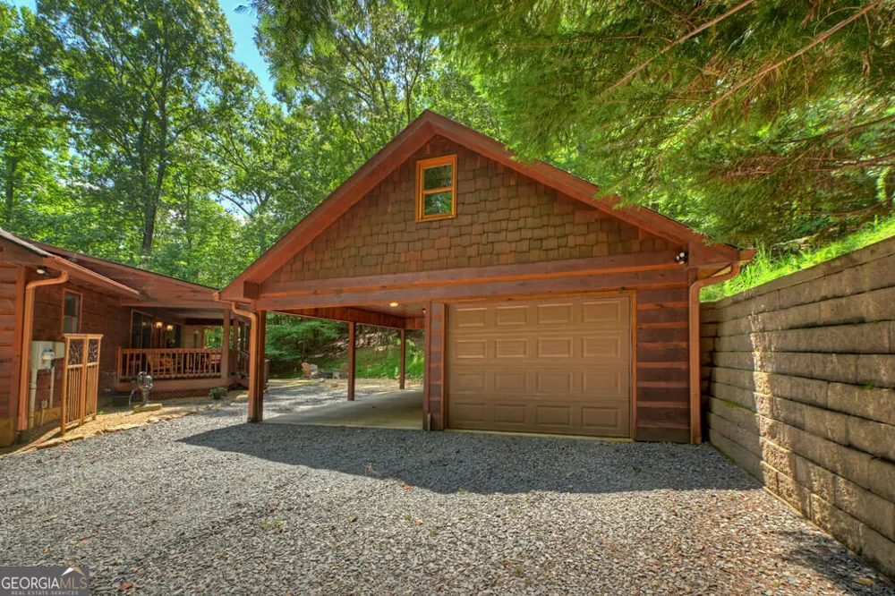 162 Primrose CT Ellijay, GA 30540