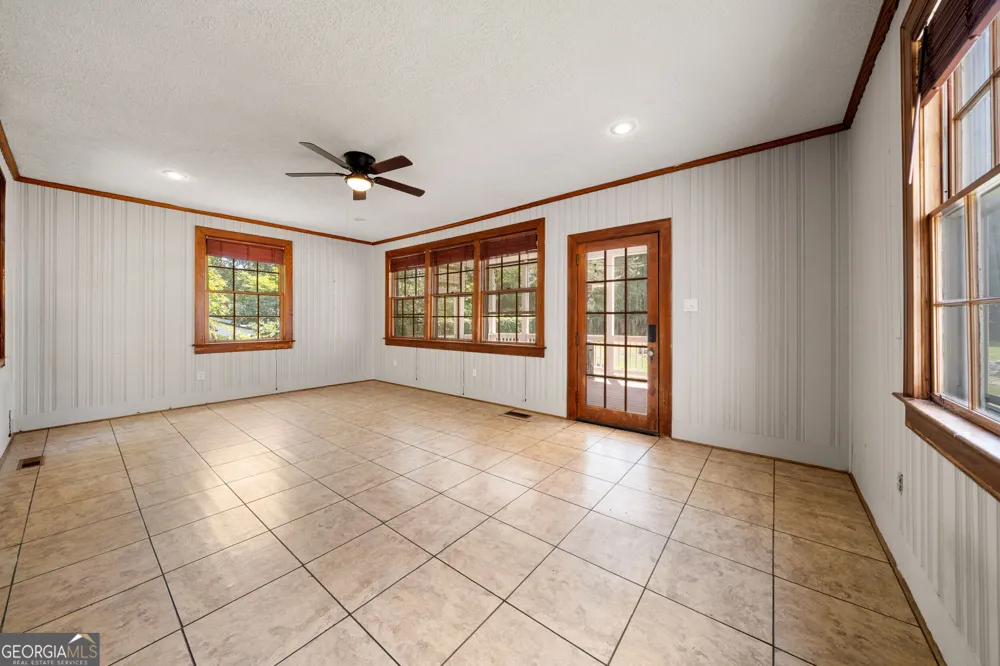 711 Maple DR Griffin, GA 30224